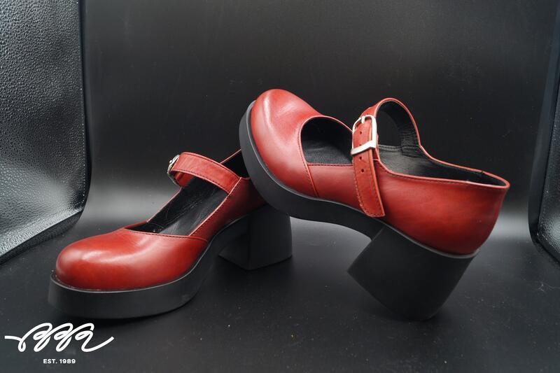 Фото обуви с кожей