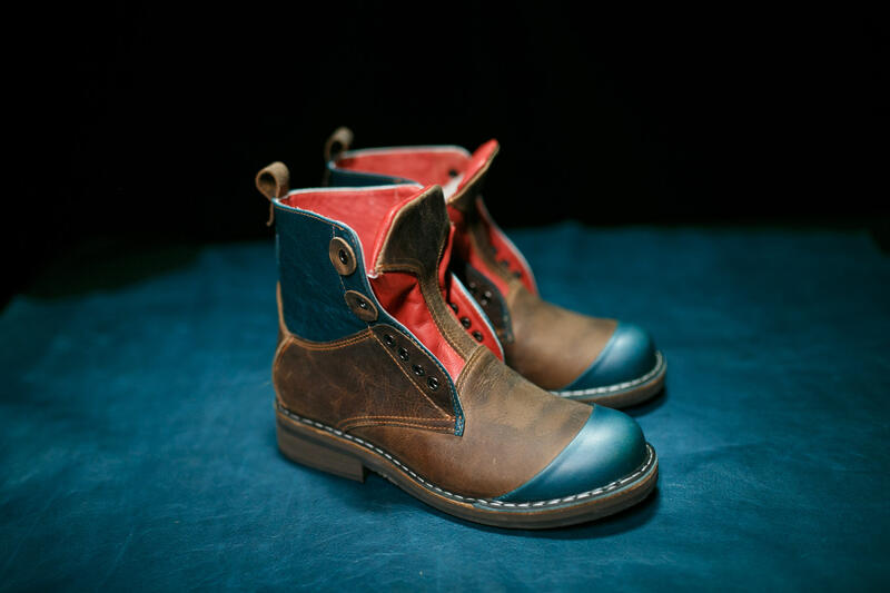 Фото обуви с кожей