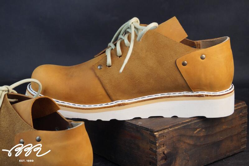 Фото обуви с кожей