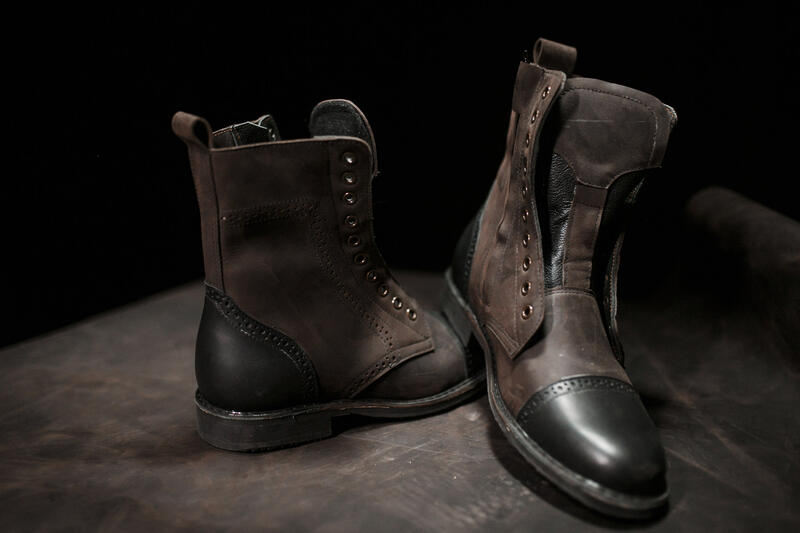 Фото обуви с кожей