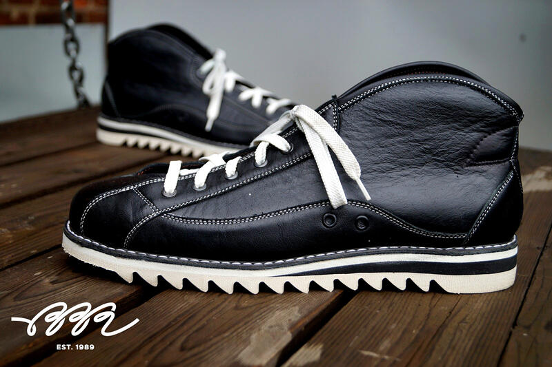 Фото обуви с кожей