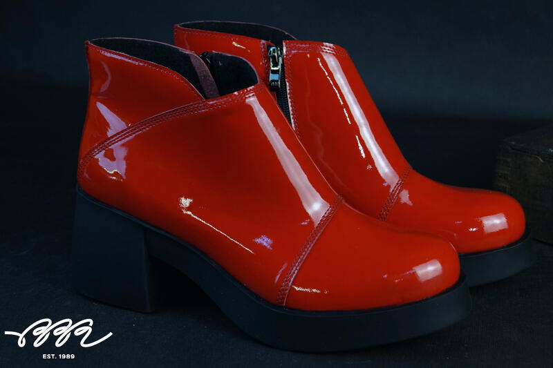 Фото обуви с кожей