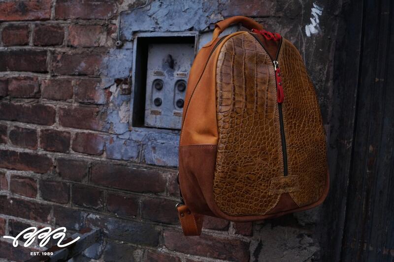 Фото сумки с кожей