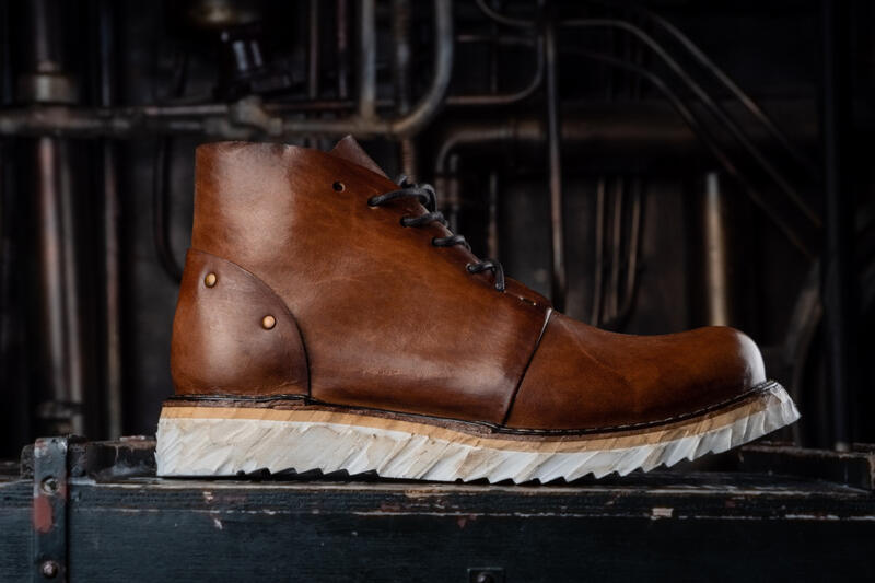 Фото обуви с кожей