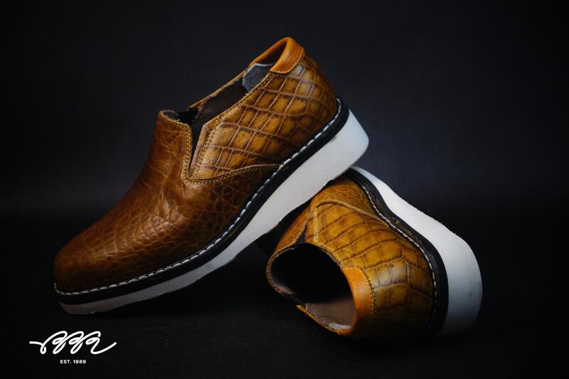 Фото обуви с кожей