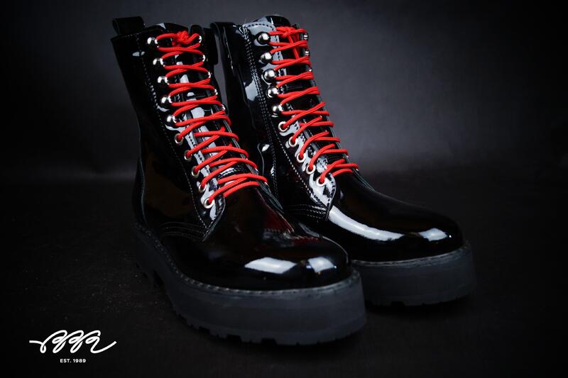 Фото обуви с кожей