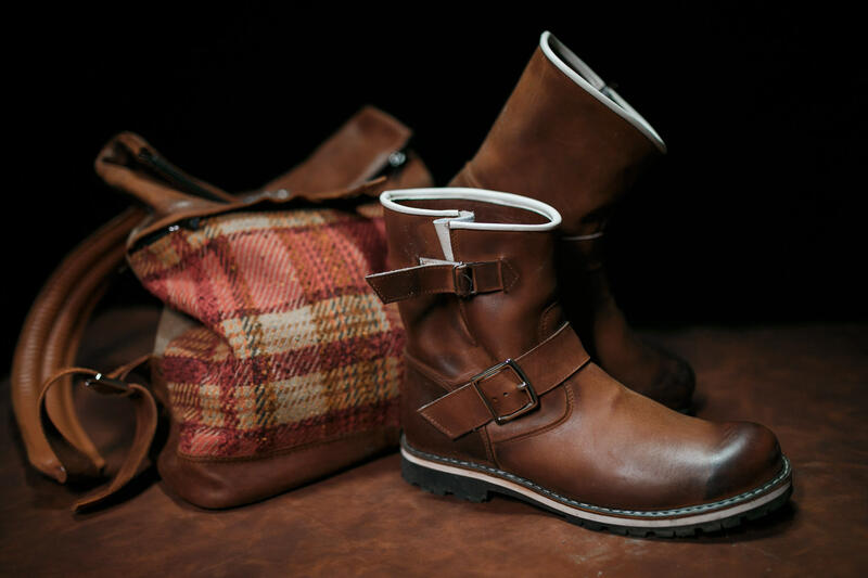 Фото обуви с кожей