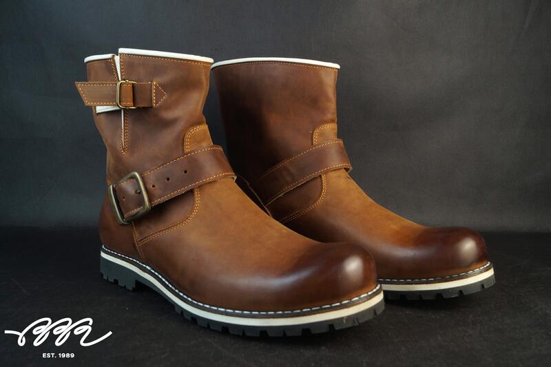 Фото обуви с кожей