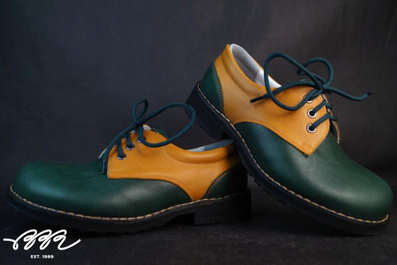 Фото обуви с кожей