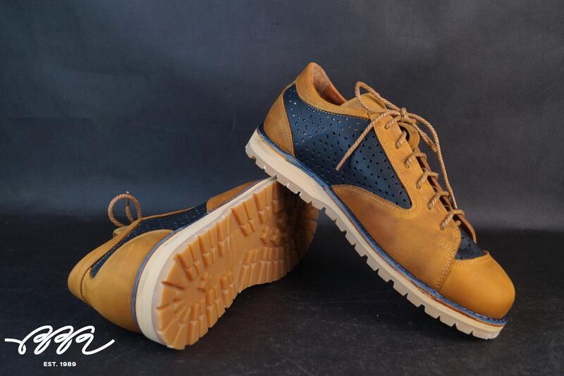 Фото обуви с кожей